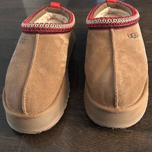 UGG Chestnut Suede Clogs with Red Trim